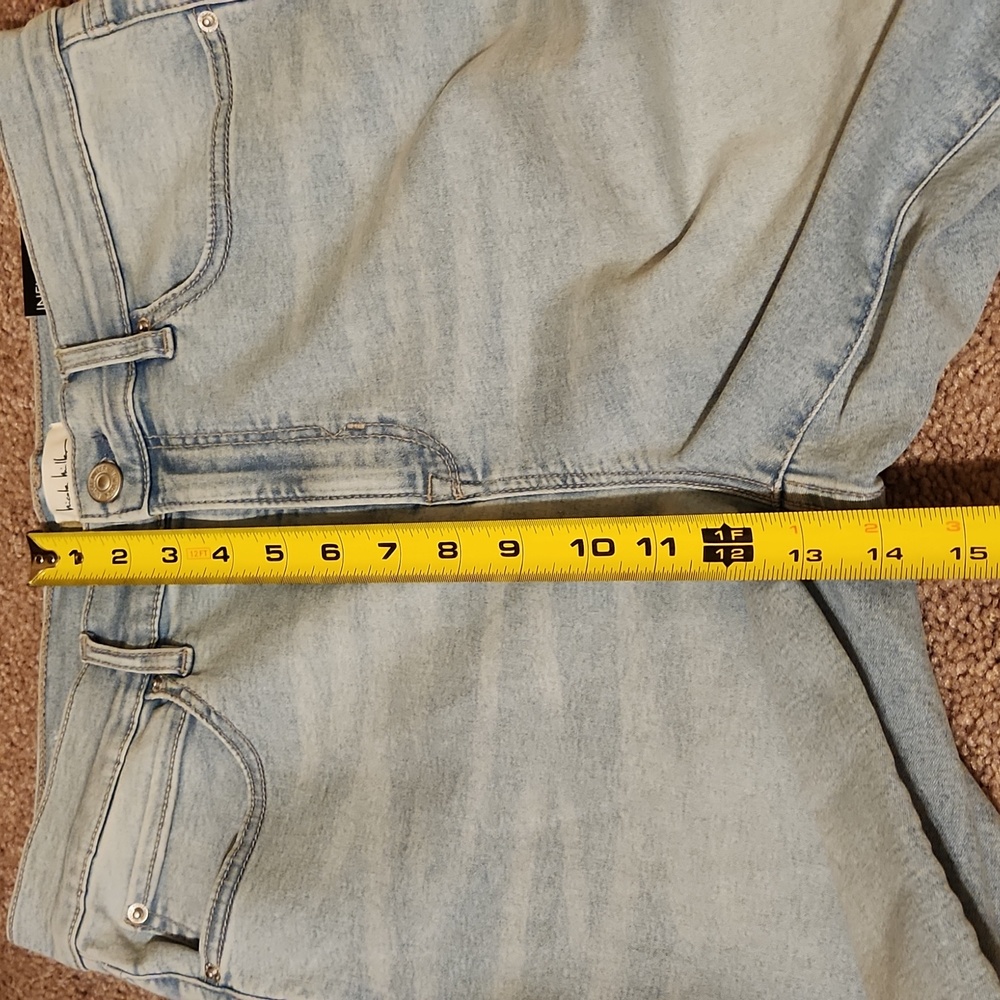 Nicole Miller Infinity Stretch Soho High Rise Capri Jeans, 22, NWT - Picture 9 of 11